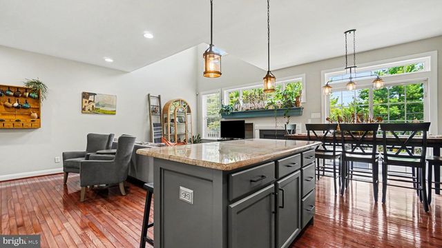 2723 WHITTLEBY CT, West Chester, PA 19382