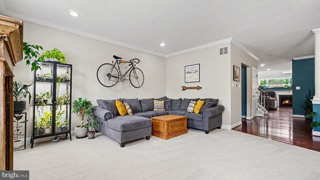 2723 WHITTLEBY CT, West Chester, PA 19382