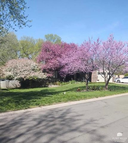 4014 Coachman Road, Manhattan, KS 66502