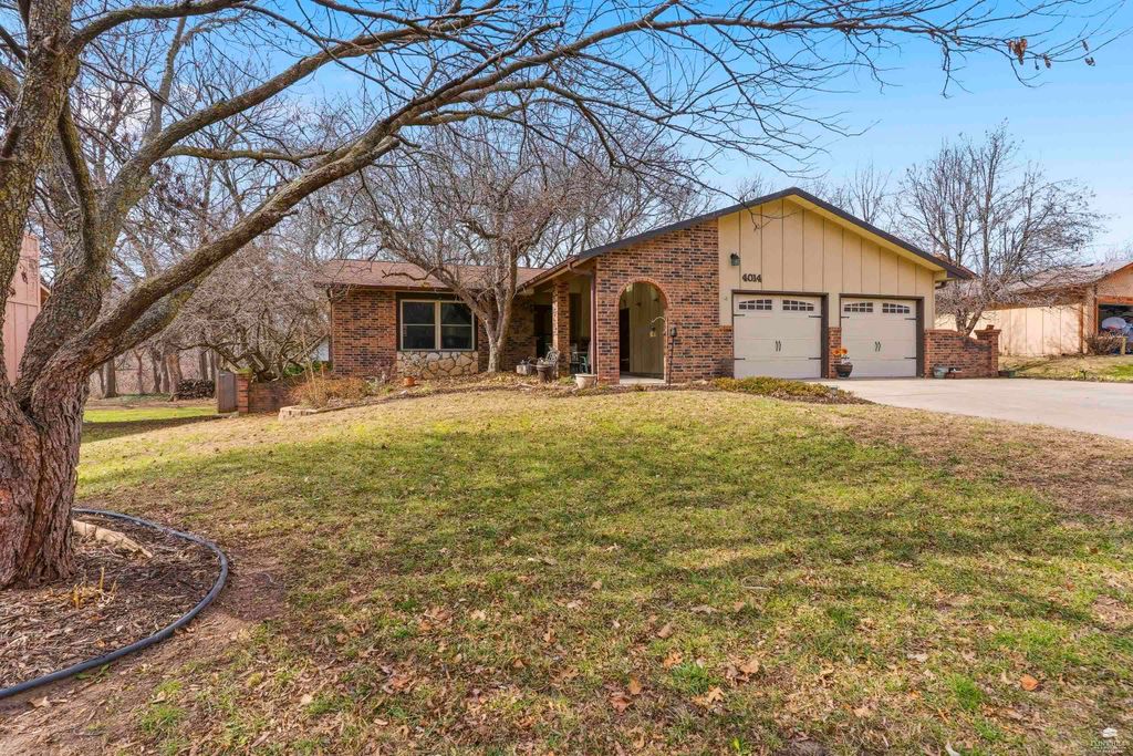 4014 Coachman Road, Manhattan, KS 66502