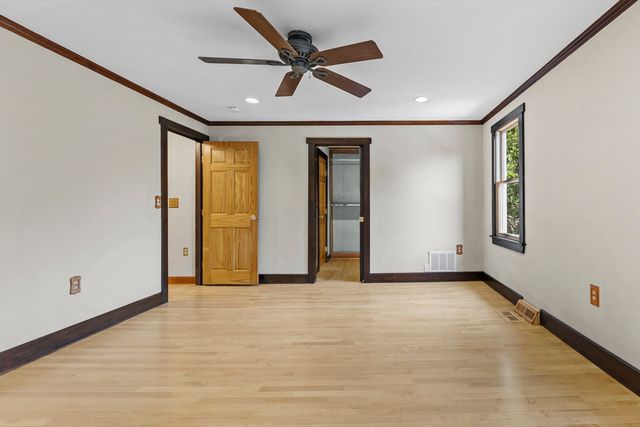 46 Perry Henderson Dr, Framingham, MA 01701