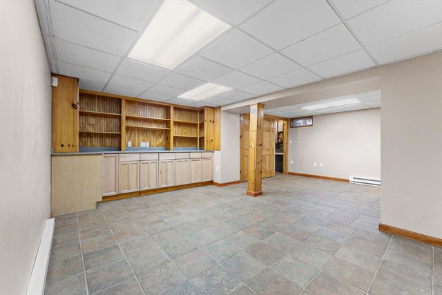 46 Perry Henderson Dr, Framingham, MA 01701