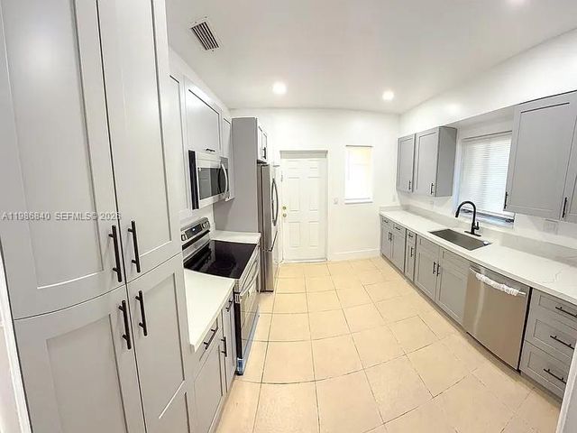 12325 NE 4th Ave 0, North Miami, FL 33161