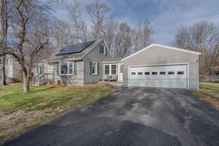 56 Chamberlain Street, Rochester, NH 03867