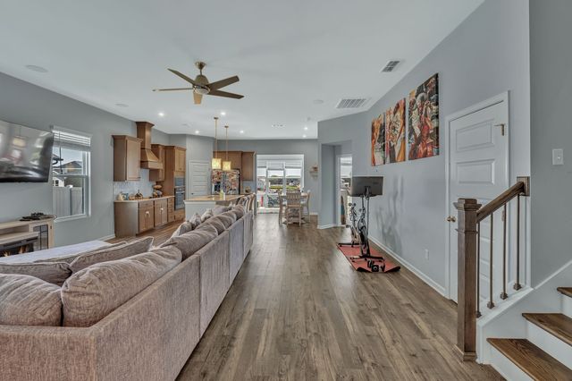 1406 Autumn Leaf Ln, Mount Juliet, TN 37122