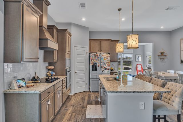 1406 Autumn Leaf Ln, Mount Juliet, TN 37122