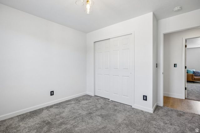 11017 S GREENVALE CT, South Jordan, UT 84009