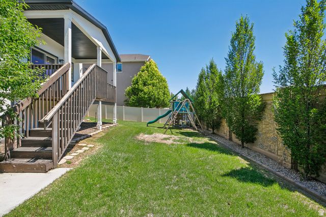 11017 S GREENVALE CT, South Jordan, UT 84009