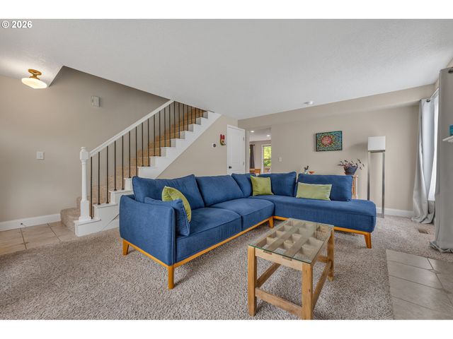 4521 Sw BRUGGER St, Portland, OR 97219