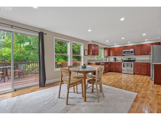 4521 Sw BRUGGER St, Portland, OR 97219