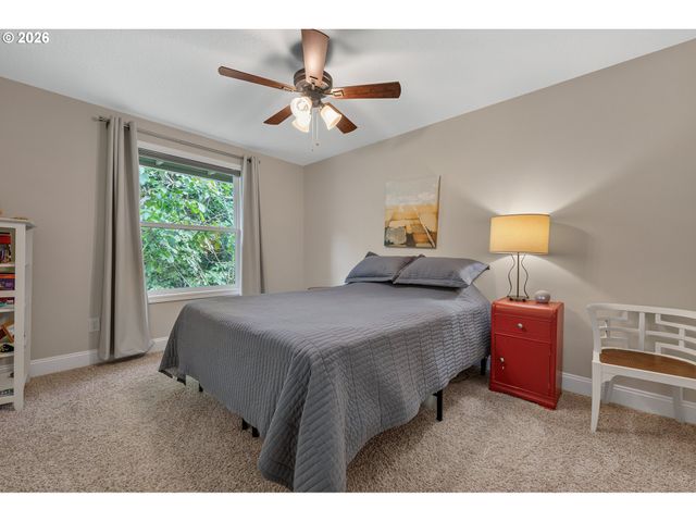 4521 Sw BRUGGER St, Portland, OR 97219