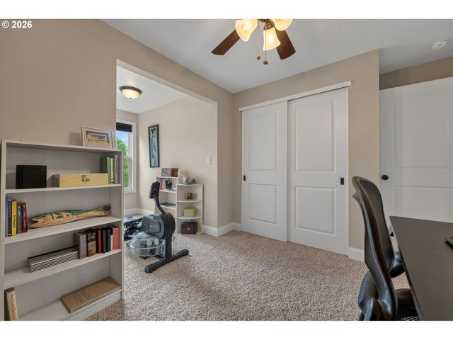 4521 Sw BRUGGER St, Portland, OR 97219