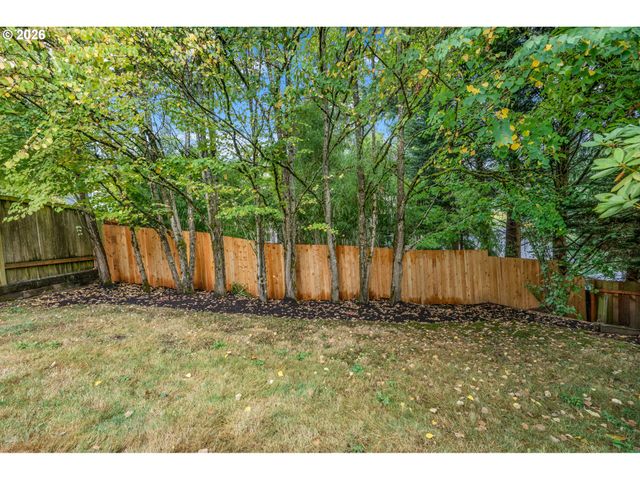 4521 Sw BRUGGER St, Portland, OR 97219