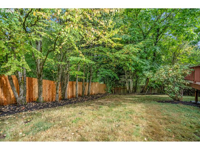 4521 Sw BRUGGER St, Portland, OR 97219