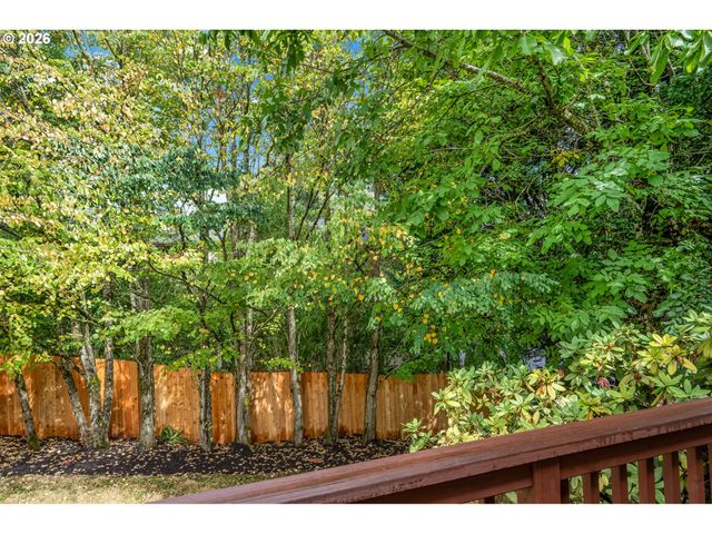 4521 Sw BRUGGER St, Portland, OR 97219