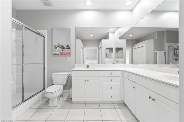 8259 Parkstone PL 202, Naples, FL 34120