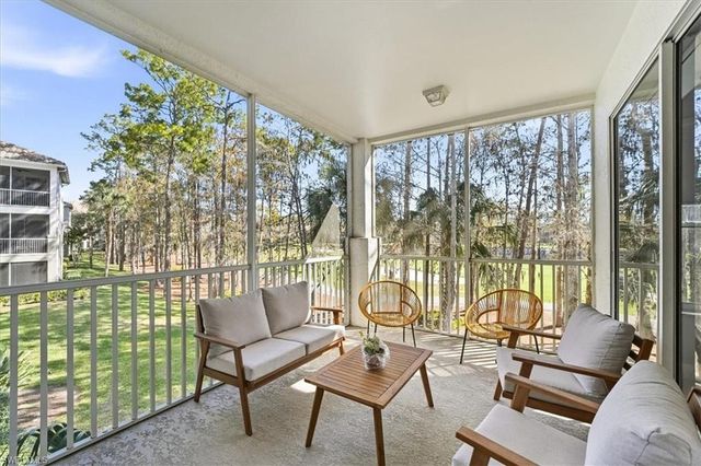 8259 Parkstone PL 202, Naples, FL 34120