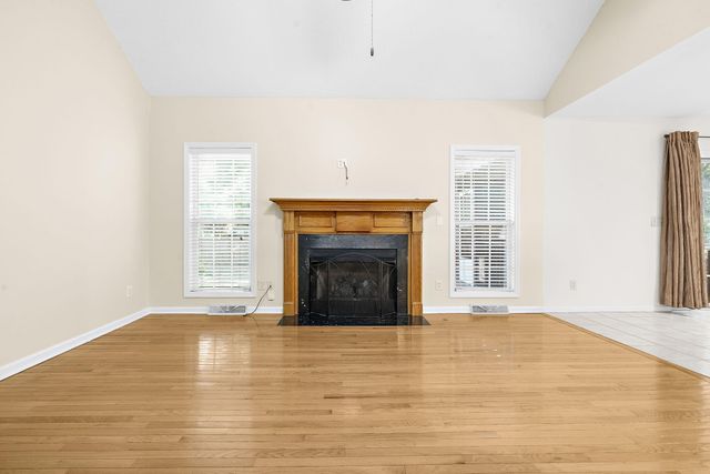 111 Haleswood Circle, Goose Creek, SC 29445