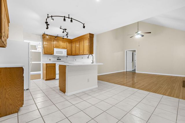 111 Haleswood Circle, Goose Creek, SC 29445