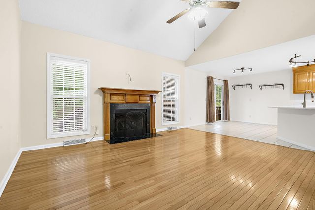 111 Haleswood Circle, Goose Creek, SC 29445