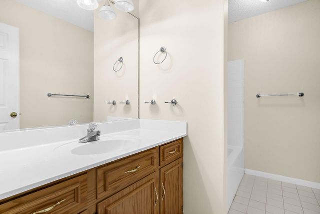 111 Haleswood Circle, Goose Creek, SC 29445
