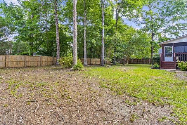 111 Haleswood Circle, Goose Creek, SC 29445