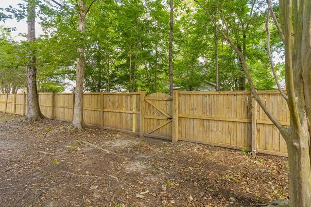 111 Haleswood Circle, Goose Creek, SC 29445