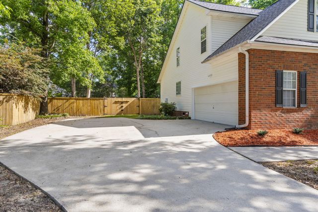 111 Haleswood Circle, Goose Creek, SC 29445