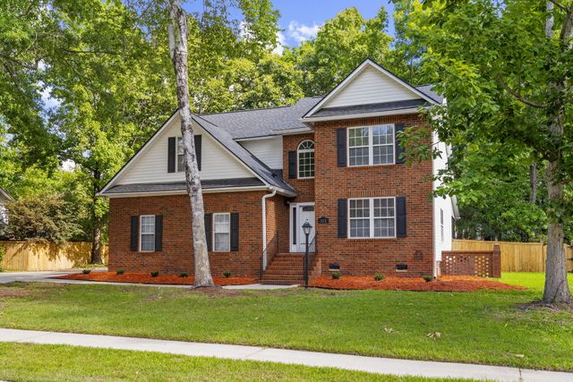 111 Haleswood Circle, Goose Creek, SC 29445