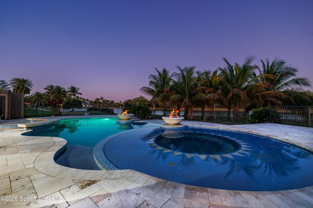 5660 Lago Del Sol Drive, Lake Worth, FL 33467