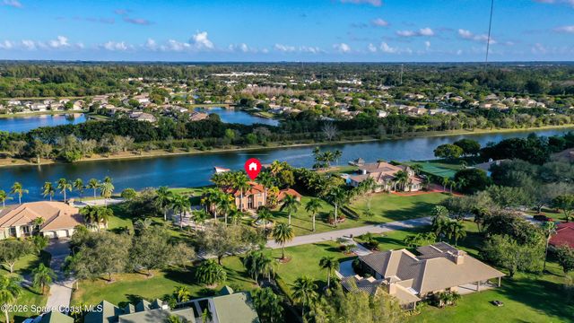 5660 Lago Del Sol Drive, Lake Worth, FL 33467