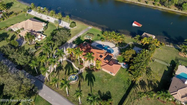 5660 Lago Del Sol Drive, Lake Worth, FL 33467