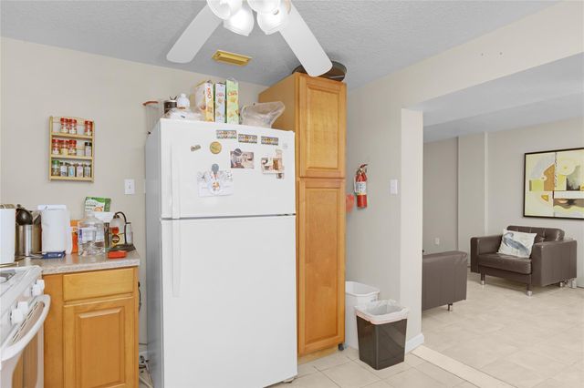 856 Bonita Street, Bayou Vista, TX 77563