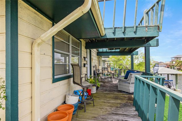 856 Bonita Street, Bayou Vista, TX 77563
