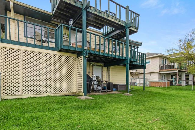 856 Bonita Street, Bayou Vista, TX 77563