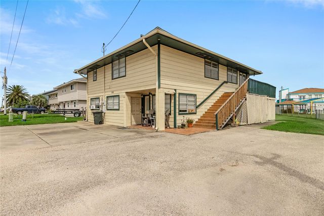 856 Bonita Street, Bayou Vista, TX 77563