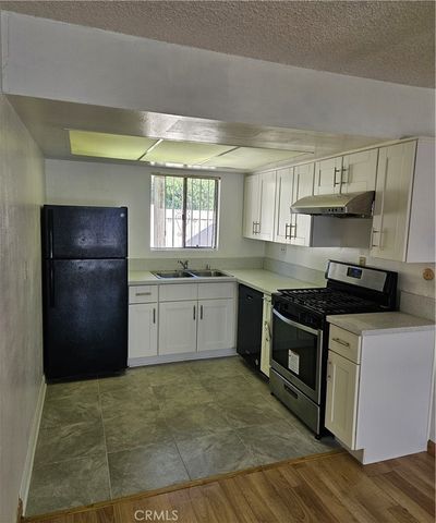 2891 Canyon Crest Drive 72, Riverside, CA 92507