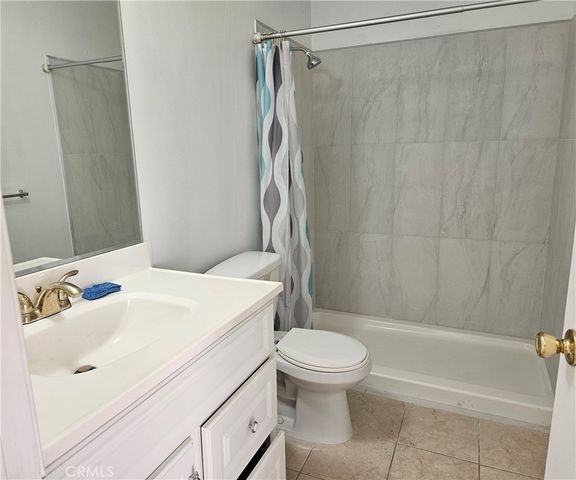 2891 Canyon Crest Drive 72, Riverside, CA 92507