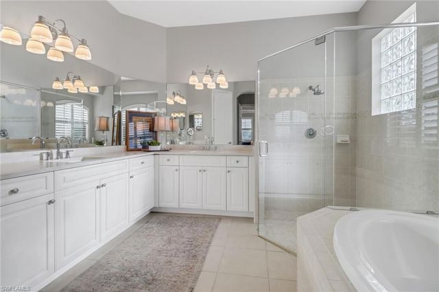 12513 Fairmont DR, Fort Myers, FL 33913
