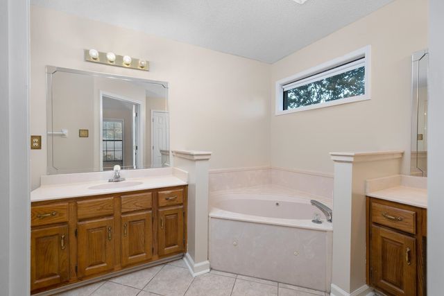 3846 THISTLE KNOLL CV, Bartlett, TN 38135