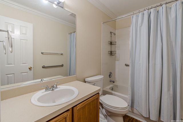 15830 Borwick, Selma, TX 78154