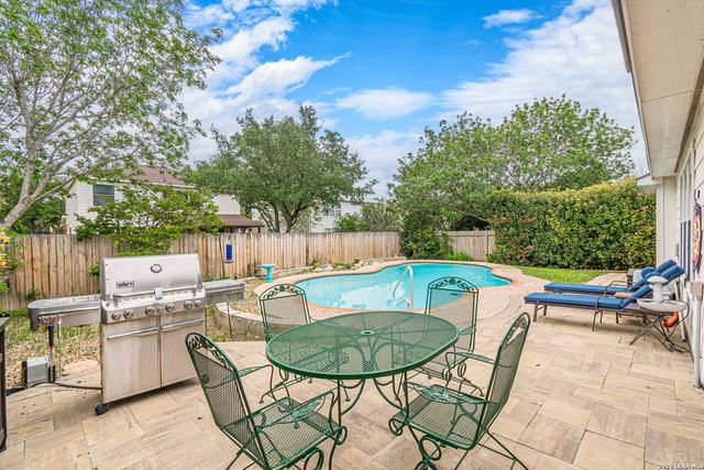 15830 Borwick, Selma, TX 78154