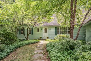 123 Reverknolls, Avon, CT 06001