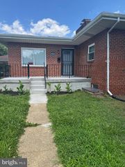2000 JASPER ST SE, Washington, DC 20020