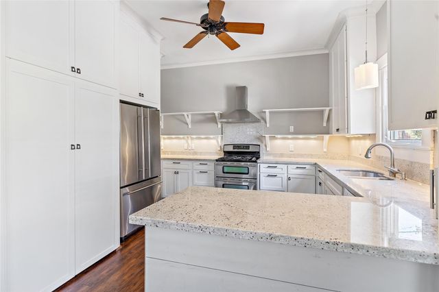 809 Woodrow Street, Houston, TX 77006