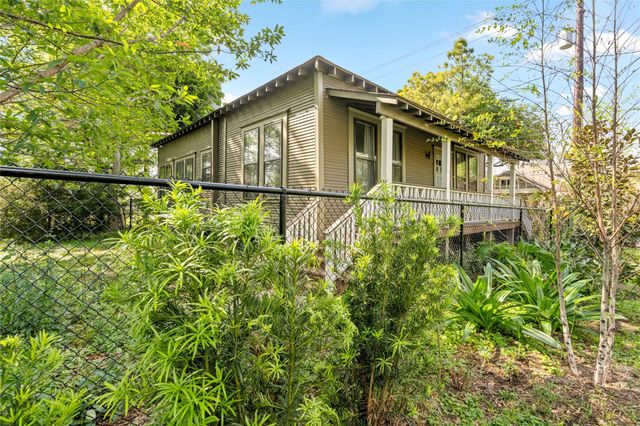 809 Woodrow Street, Houston, TX 77006