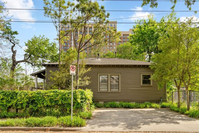 809 Woodrow Street, Houston, TX 77006