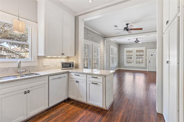 809 Woodrow Street, Houston, TX 77006