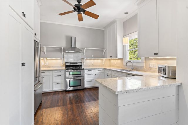 809 Woodrow Street, Houston, TX 77006