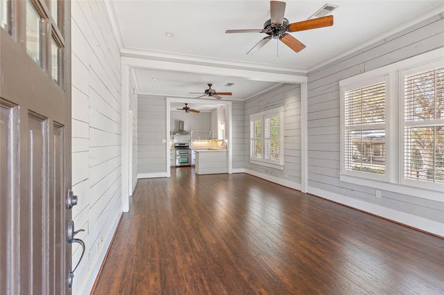 809 Woodrow Street, Houston, TX 77006